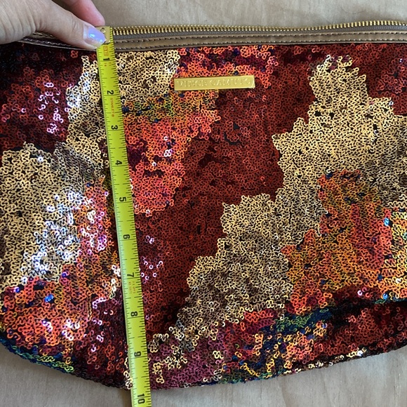 🆕 Vince Camuto sequinned clutch/makeup bag - Picture 6 of 6